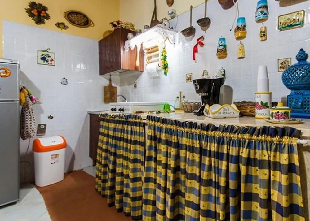 La Pergola B&B Custonaci 3*,