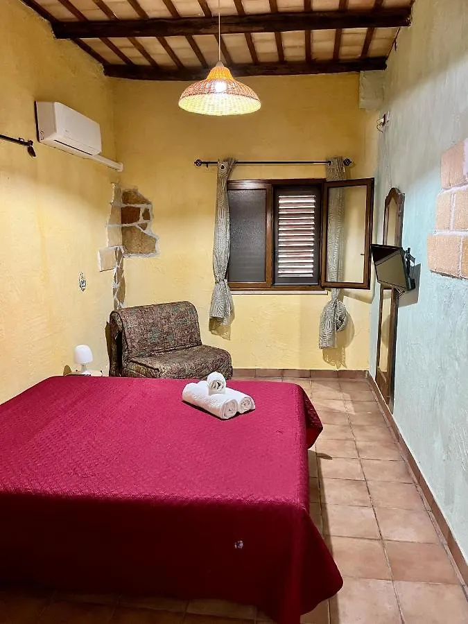 La Pergola B&B Custonaci 3*,  Italy