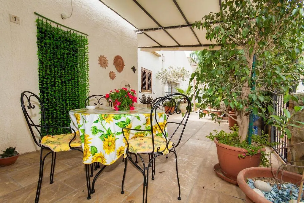 La Pergola B&B Custonaci Bed & Breakfast