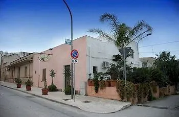 *** Bed & Breakfast La Pergola B&B Custonaci Italy